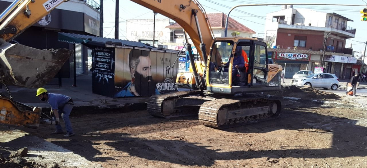 El municipio avanza con varios frentes de obras viales en el distrito