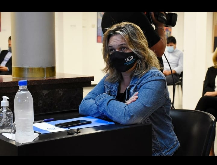TRISTEZA POR EL FALLECIMIENTO DE LAURA SILVETTI