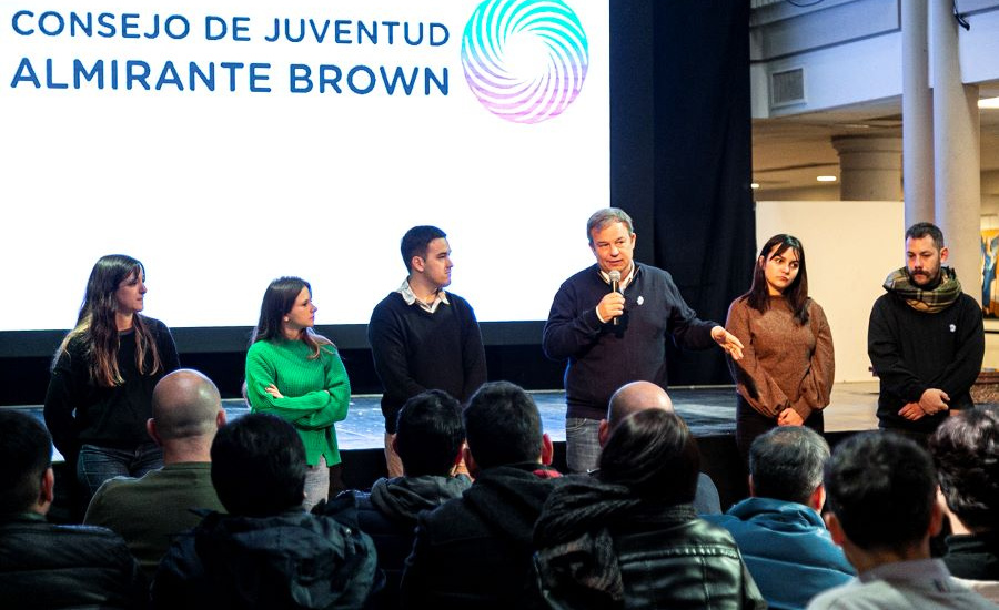 Cascallares encabezֶó la apertura 2024 del Consejo de Juventud de Almirante Brown