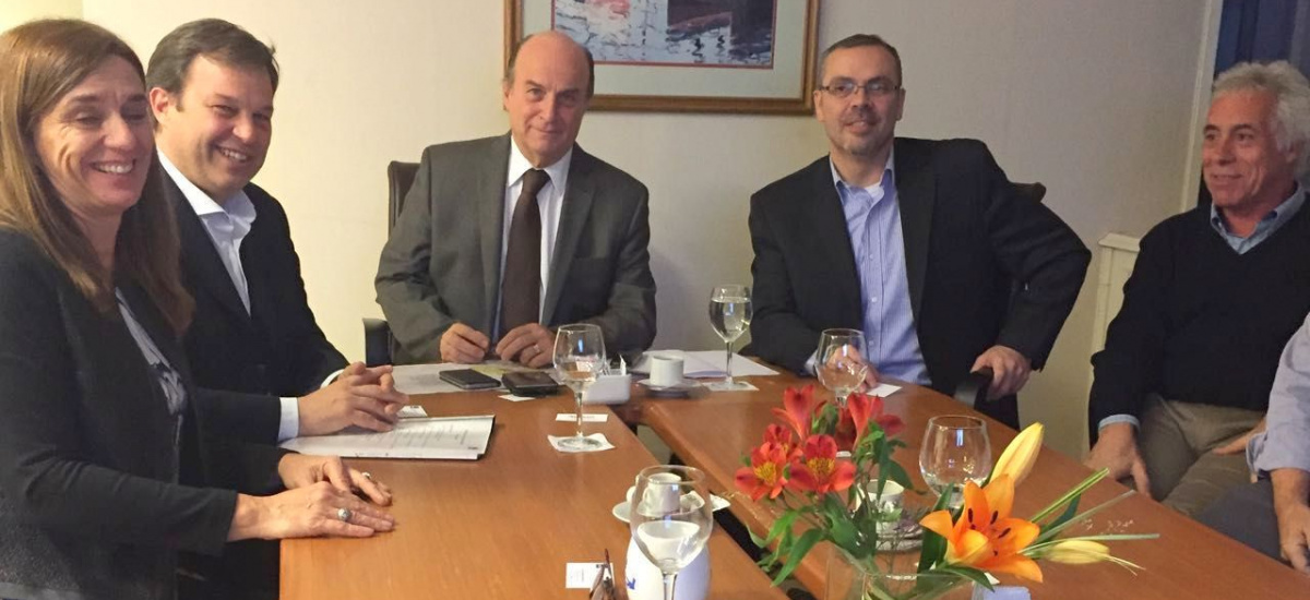 Cascallares acuerda con AySA el plan director de agua y cloacas para Almirante Brown