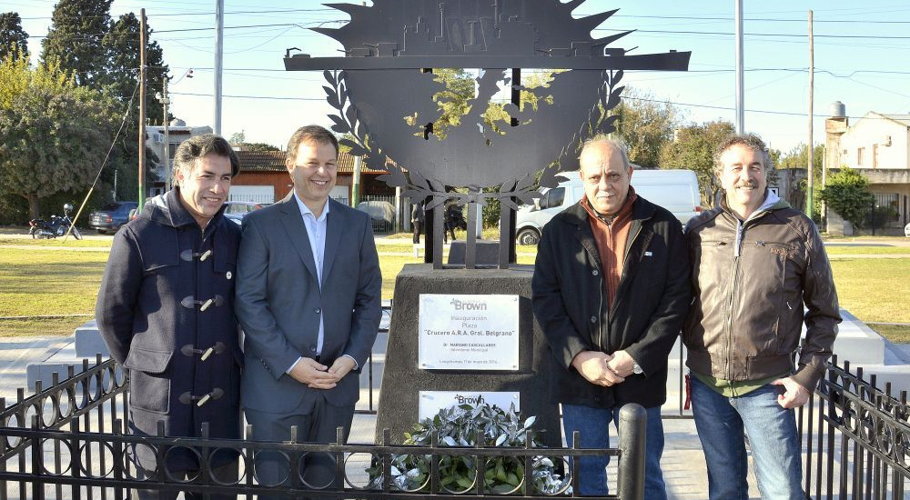 Bautizaron con el nombre de “Crucero General Belgrano” a una plaza del barrio Rayo de Sol de Longchamps