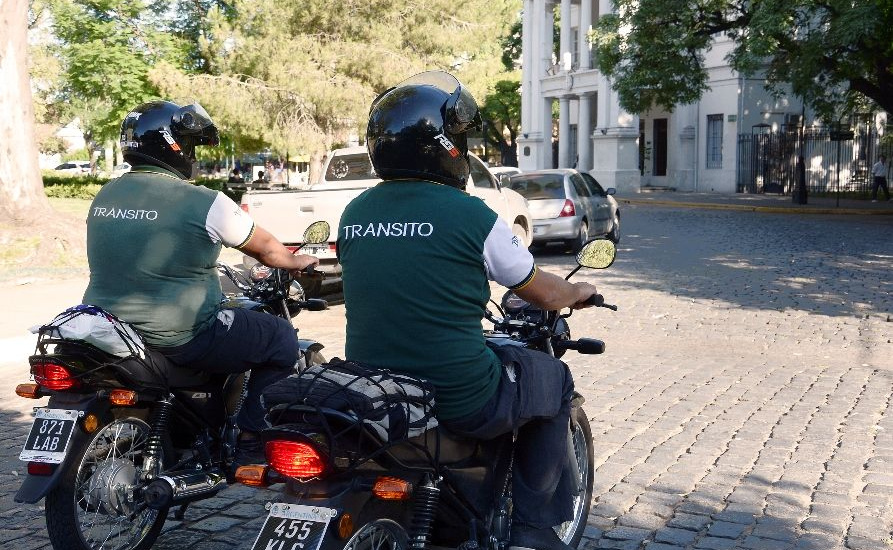 Cambios en sentido de circulación y estacionamiento en calles de Adrogué, Mármol, Burzaco y Glew