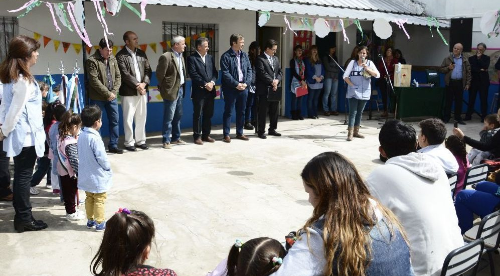 Cascallares encabezó la inauguración del Jardín de Infantes 957 de Claypole