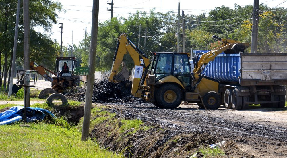 El intendente supervisó obras que realiza el municipio en Glew