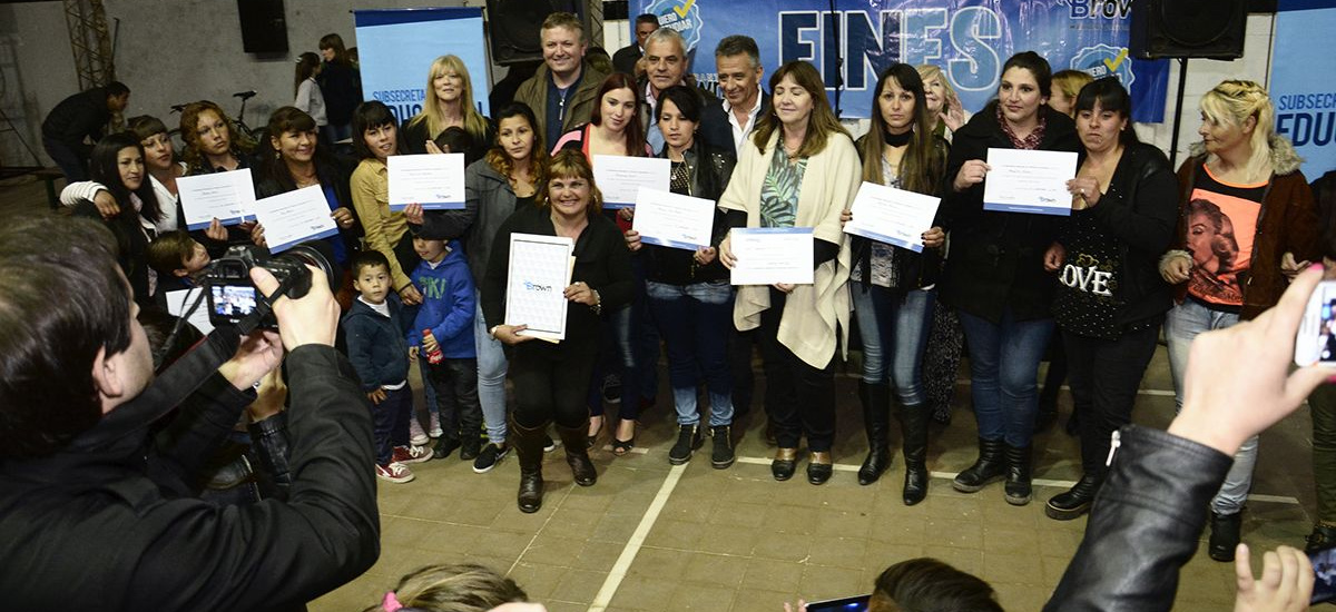 El plan FinEs ya tiene nuevos egresados en Almirante Brown
