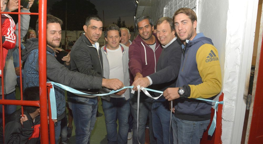 Se inauguraron las obras que realizó el Municipio en la sociedad de fomento la tablada de San José