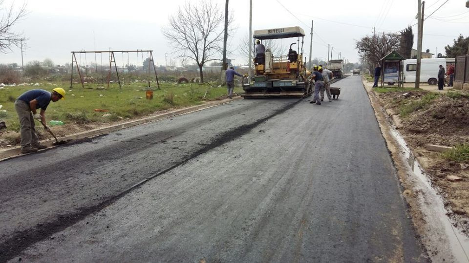 Finalizan obra de asfalto en Burzaco y arranca plan de 100 cuadras